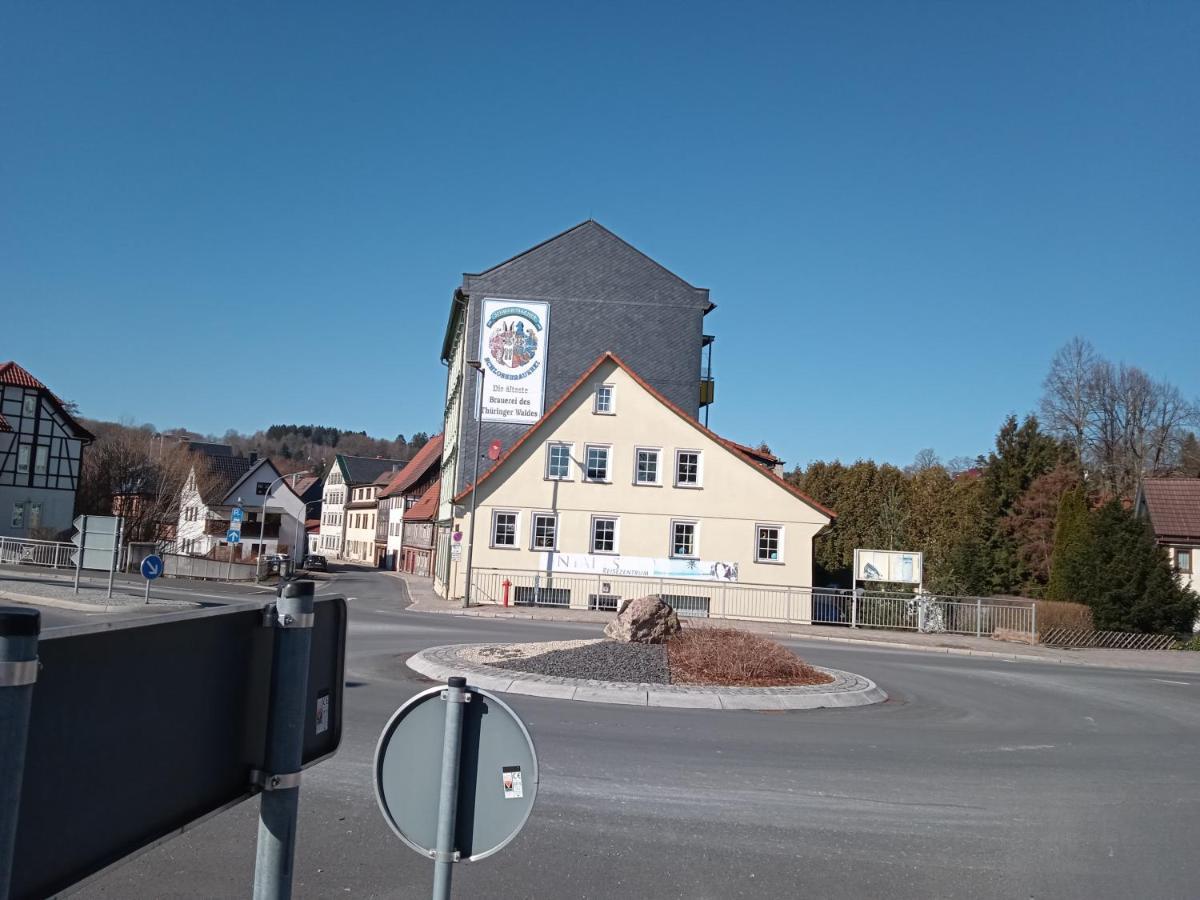 Hotel & Restaurant Zum Adlersberg Schleusingen ภายนอก รูปภาพ